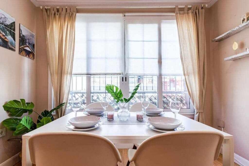 3 Apartamento En Estadio Sevilla 8 Plazas 3 Hab Y Metro Екстер'єр фото
