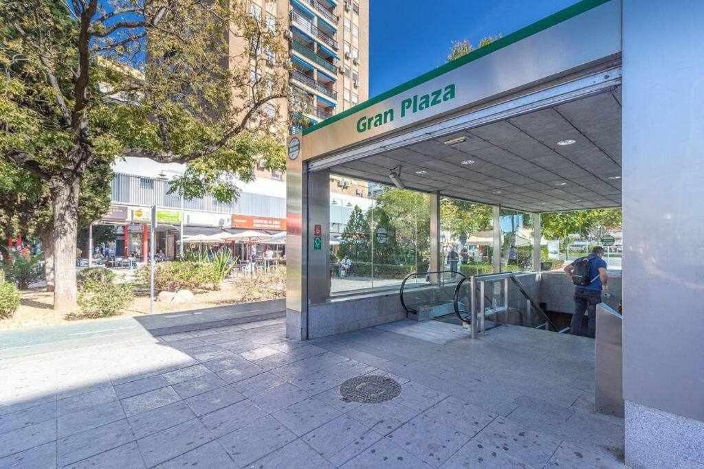 3 Apartamento En Estadio Sevilla 8 Plazas 3 Hab Y Metro Екстер'єр фото